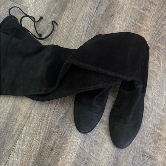 Stuart Weitzman Over-The-Knee 

80% new - Picture 1 of 5